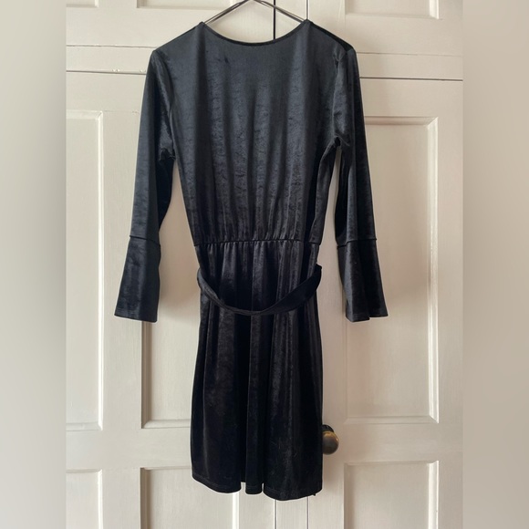 H&M Black Velvet Wrap dress - Picture 7 of 10